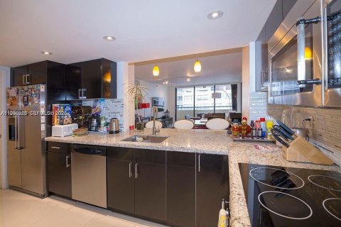 Copropriété à louer à Key Biscayne, Floride: 2 chambres, 133.31 m2 № 2002571 - photo 3