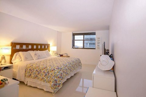 Copropriété à louer à Key Biscayne, Floride: 2 chambres, 133.31 m2 № 2002571 - photo 6