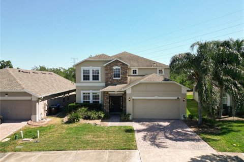 House in Orlando, Florida 5 bedrooms, 297.94 sq.m. № 1652550 - photo 3