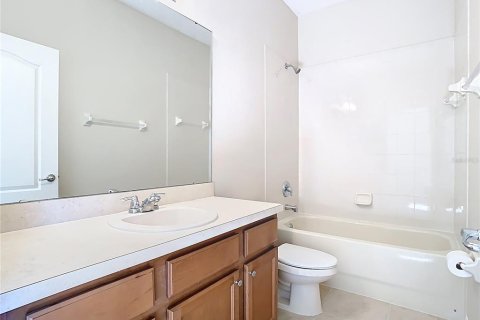 House in Orlando, Florida 5 bedrooms, 297.94 sq.m. № 1652550 - photo 21