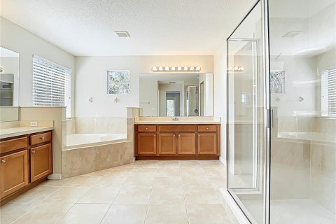 House in Orlando, Florida 5 bedrooms, 297.94 sq.m. № 1652550 - photo 30
