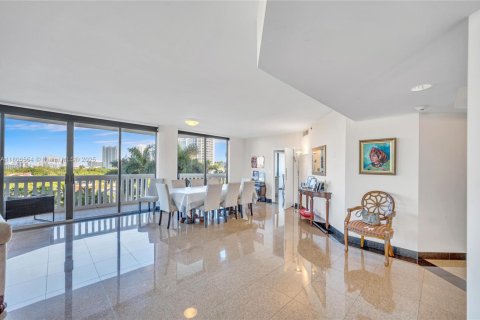 Condo in Aventura, Florida, 4 bedrooms  № 1867192 - photo 3