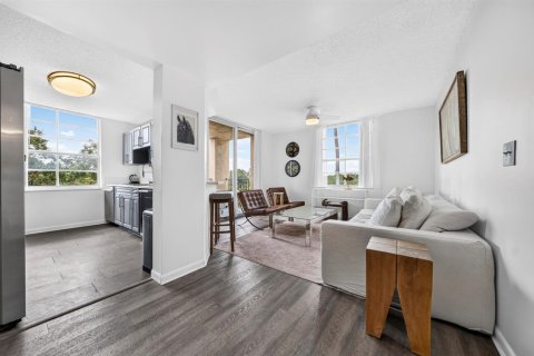 Condominio en venta en Fort Lauderdale, Florida, 3 dormitorios, 134.43 m2 № 2172318 - foto 2