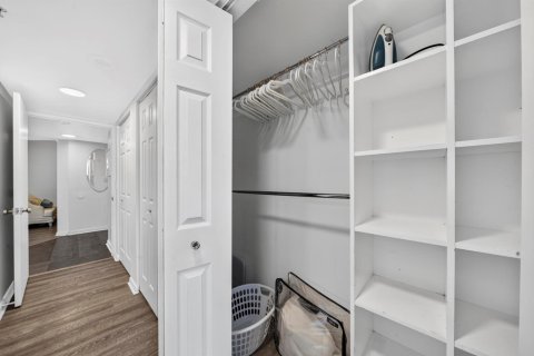 Condominio en venta en Fort Lauderdale, Florida, 3 dormitorios, 134.43 m2 № 2172318 - foto 28