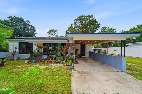 House in Delray Beach, Florida 3 bedrooms, 159.88 sq.m. № 2291986