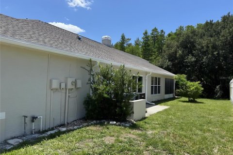 Villa ou maison à vendre à New Port Richey, Floride: 3 chambres, 173.45 m2 № 2215711 - photo 19