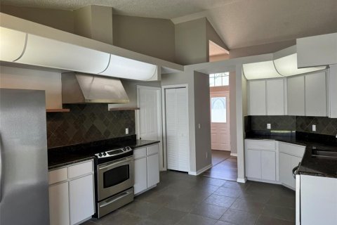 Villa ou maison à vendre à New Port Richey, Floride: 3 chambres, 173.45 m2 № 2215711 - photo 4