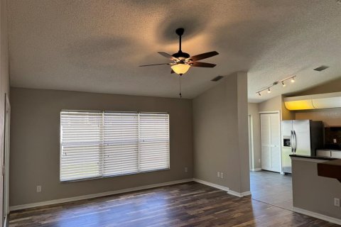 Villa ou maison à vendre à New Port Richey, Floride: 3 chambres, 173.45 m2 № 2215711 - photo 6