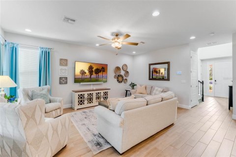 Villa ou maison à louer à Winter Garden, Floride: 5 chambres, 363.25 m2 № 1915801 - photo 9