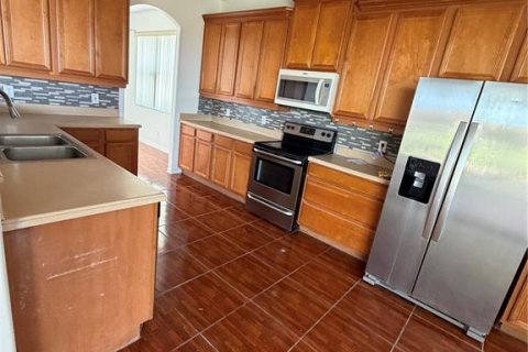 Villa ou maison à louer à Clermont, Floride: 4 chambres, 319.96 m2 № 2416474 - photo 3