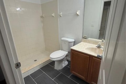 Villa ou maison à louer à Clermont, Floride: 4 chambres, 319.96 m2 № 2416474 - photo 9