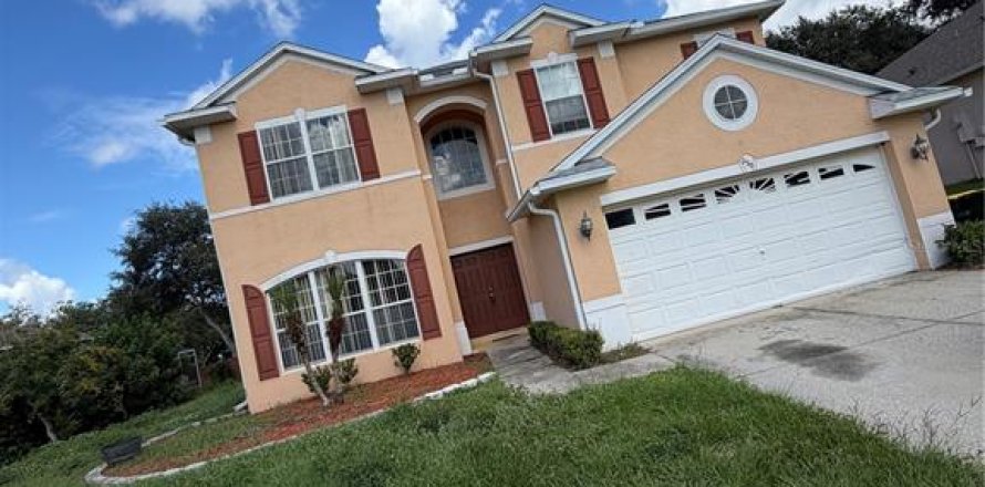 Villa ou maison à Clermont, Floride 4 chambres, 319.96 m2 № 2416474