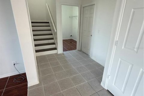 Villa ou maison à louer à Clermont, Floride: 4 chambres, 319.96 m2 № 2416474 - photo 7