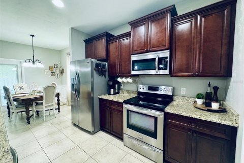 House in High Springs, Florida 3 bedrooms, 133.31 sq.m. № 1802264 - photo 7