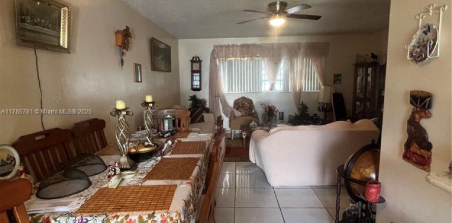 Condo à North Miami, Floride, 2 chambres  № 1958819