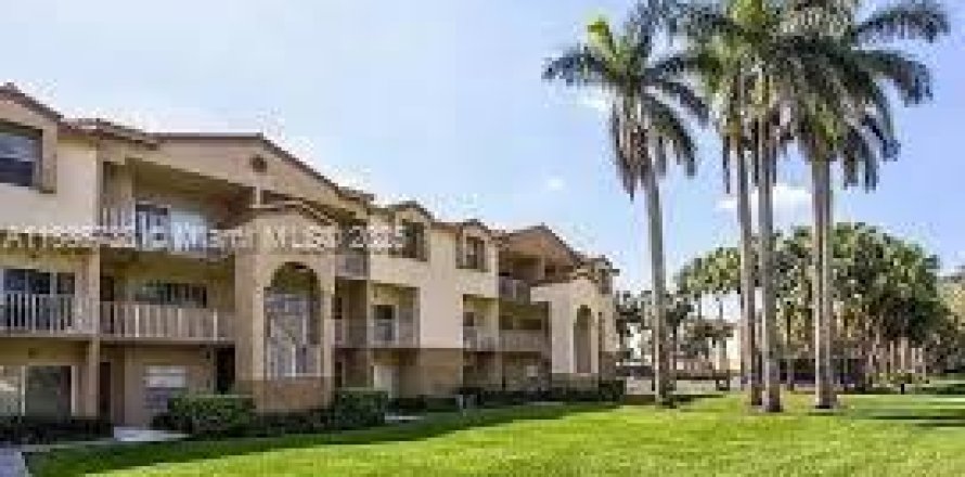 Condominio en Miami, Florida, 2 dormitorios № 1935306