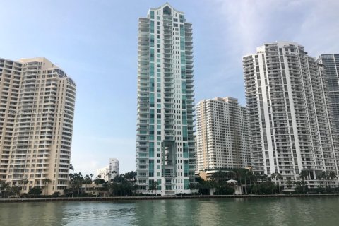 Copropriété à vendre à Miami, Floride: 3 chambres, 244.43 m2 № 2282839 - photo 24