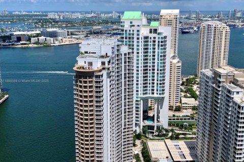 Copropriété à vendre à Miami, Floride: 3 chambres, 244.43 m2 № 2282839 - photo 25