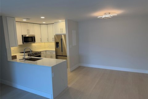Condominio en Fort Lauderdale, Florida, 2 dormitorios  № 2084636