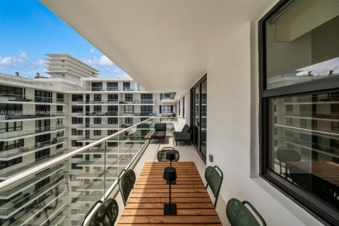 Condo in Bal Harbour, Florida, 2 bedrooms  № 2046722 - photo 28