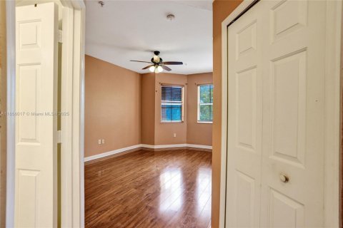 Casa en venta en Royal Palm Beach, Florida, 3 dormitorios, 179.49 m2 № 1886521 - foto 10