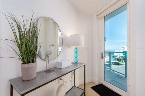 Condominio en venta en Clearwater, Florida, 4 dormitorios, 289.02 m2 № 2151267 - foto 10