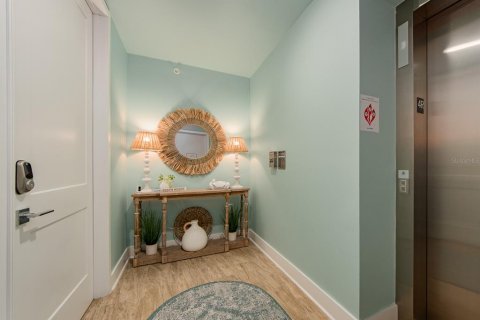 Condominio en venta en Clearwater, Florida, 4 dormitorios, 289.02 m2 № 2151267 - foto 4