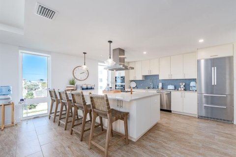 Condominio en venta en Clearwater, Florida, 4 dormitorios, 289.02 m2 № 2151267 - foto 28
