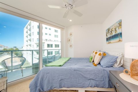 Condominio en venta en Clearwater, Florida, 4 dormitorios, 289.02 m2 № 2151267 - foto 20