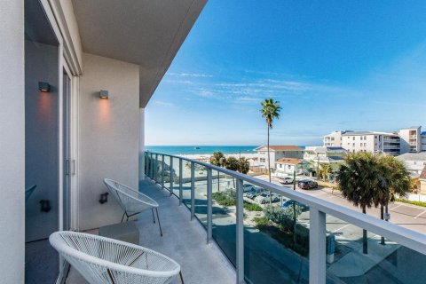 Condominio en venta en Clearwater, Florida, 4 dormitorios, 289.02 m2 № 2151267 - foto 11