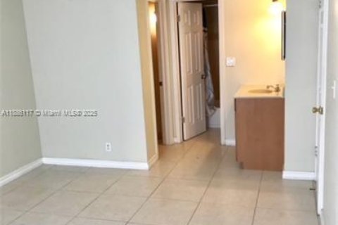 Copropriété à louer à Deerfield Beach, Floride: 2 chambres, 84.73 m2 № 1932291 - photo 9