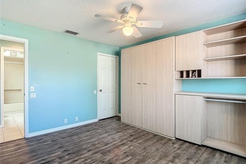 House in Weeki Wachee, Florida 2 bedrooms, 135.82 sq.m. № 2199105 - photo 19