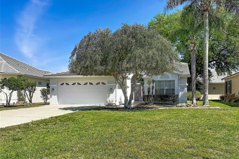 House in Weeki Wachee, Florida 2 bedrooms, 135.82 sq.m. № 2199105