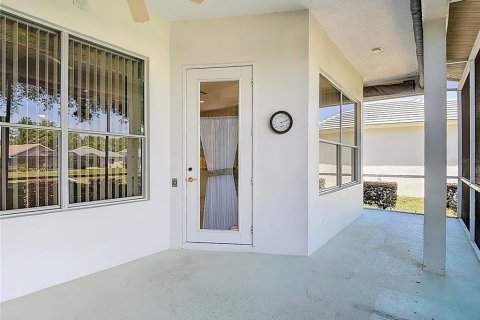 House in Weeki Wachee, Florida 2 bedrooms, 135.82 sq.m. № 2199105 - photo 24