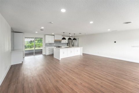 Casa en venta en Clearwater, Florida, 3 dormitorios, 139.07 m2 № 1902714 - foto 6
