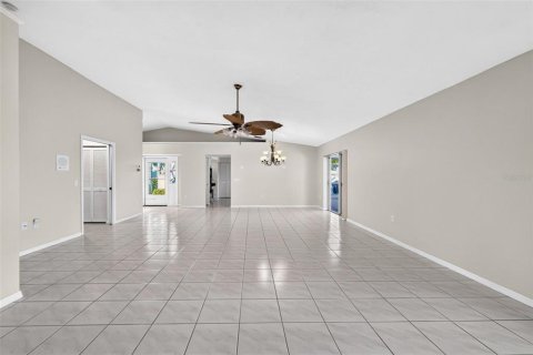 Villa ou maison à vendre à Venice, Floride: 2 chambres, 145.02 m2 № 2329357 - photo 17