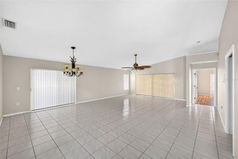 Villa ou maison à vendre à Venice, Floride: 2 chambres, 145.02 m2 № 2329357 - photo 9