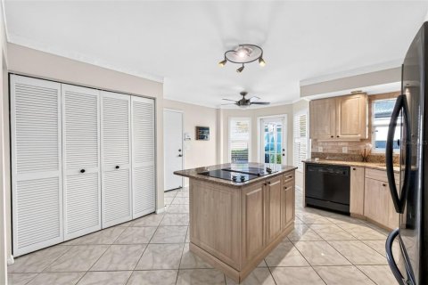 Villa ou maison à vendre à Venice, Floride: 2 chambres, 145.02 m2 № 2329357 - photo 21