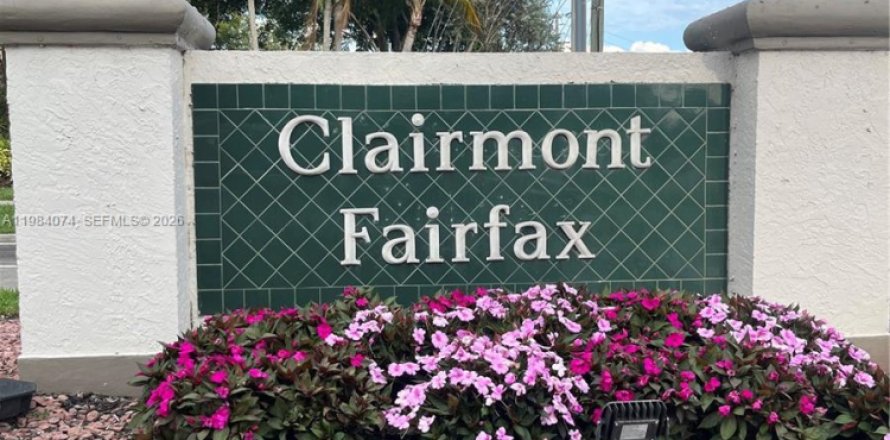 Condo in Tamarac, Florida, 2 bedrooms № 2045359