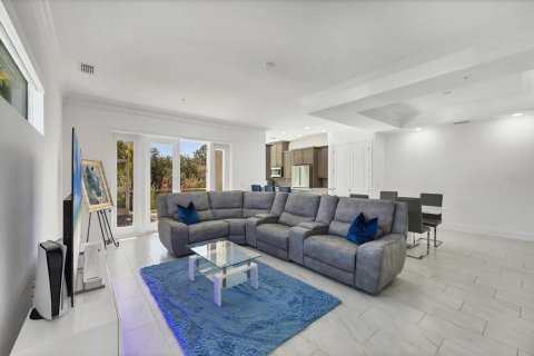 Touwnhouse à vendre à Bradenton, Floride: 3 chambres, 226.68 m2 № 2092412 - photo 14