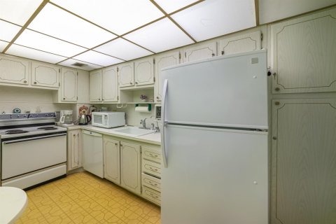 Купить кондоминиум в Палм-Бич, Флорида 4 комнаты, 88.44м2, № 2084113 - фото 9