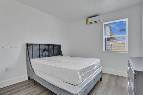 Купить виллу или дом в Мирамар, Флорида 4 спальни, 131.46м2, № 1928542 - фото 11