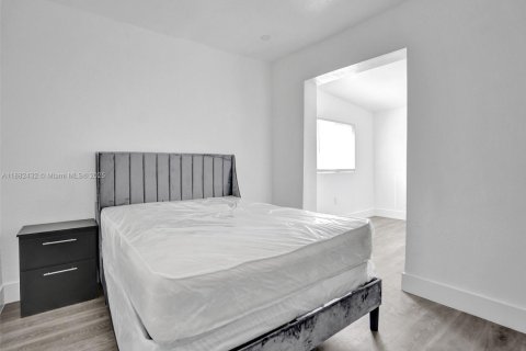 Купить виллу или дом в Мирамар, Флорида 4 спальни, 131.46м2, № 1928542 - фото 12