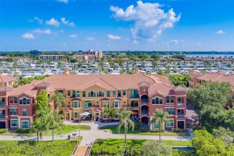 Condo in Clearwater, Florida, 2 bedrooms  № 1543875 - photo 1