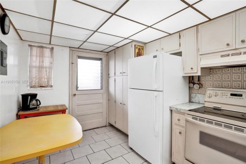 Copropriété à vendre à Lauderdale Lakes, Floride: 2 chambres, 94.85 m2 № 1993552 - photo 8