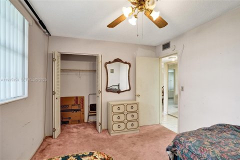 Copropriété à vendre à Lauderdale Lakes, Floride: 2 chambres, 94.85 m2 № 1993552 - photo 28