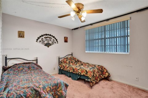 Copropriété à vendre à Lauderdale Lakes, Floride: 2 chambres, 94.85 m2 № 1993552 - photo 26