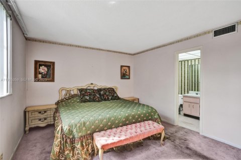 Copropriété à vendre à Lauderdale Lakes, Floride: 2 chambres, 94.85 m2 № 1993552 - photo 30