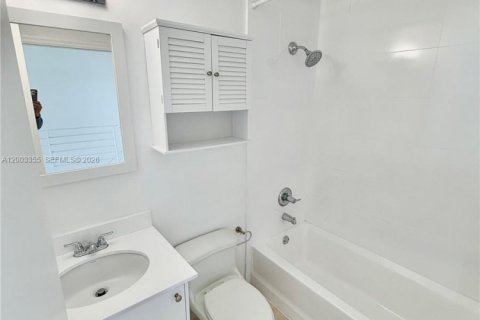 Copropriété à louer à Miami, Floride: 1 chambre, 55.28 m2 № 2066528 - photo 16