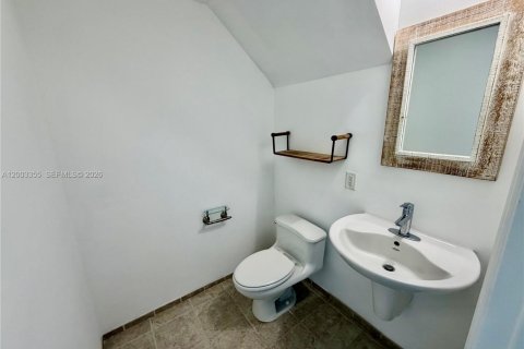 Copropriété à louer à Miami, Floride: 1 chambre, 55.28 m2 № 2066528 - photo 6